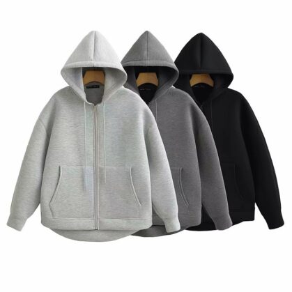 Winter Retro Zipper Hoodie – Warm & Stylish Oversized Sweater